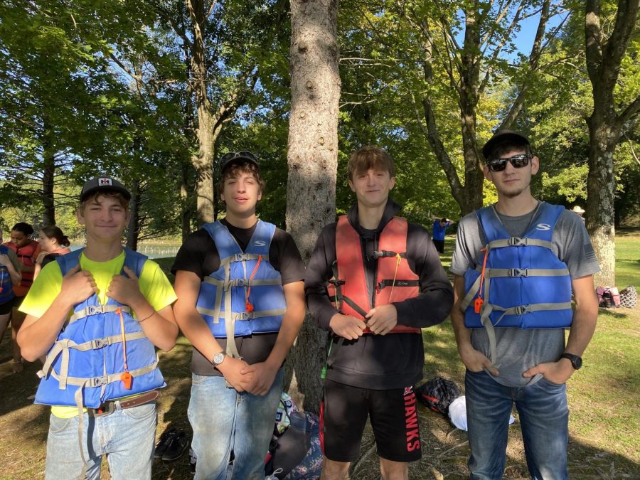 Leaser Lake trip bonds the class of 2023