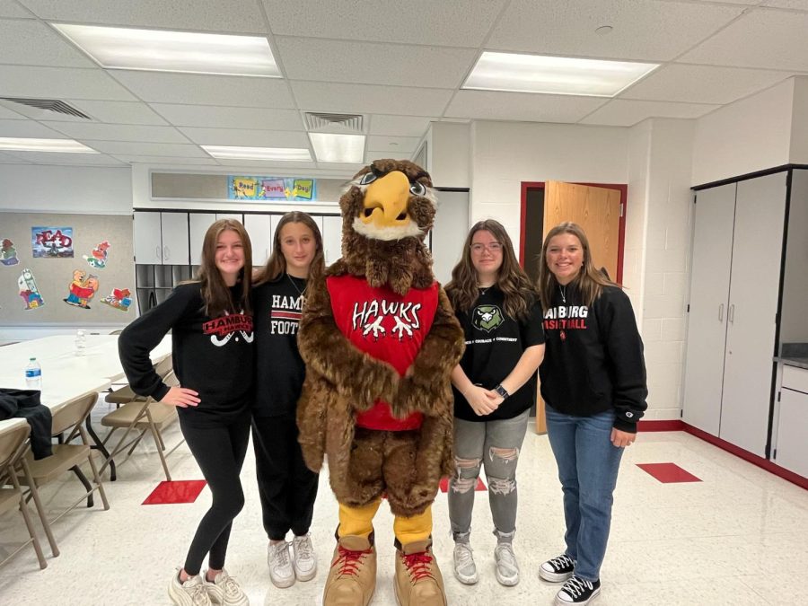 STUCO visits Perry Elementary for Red Ribbon week