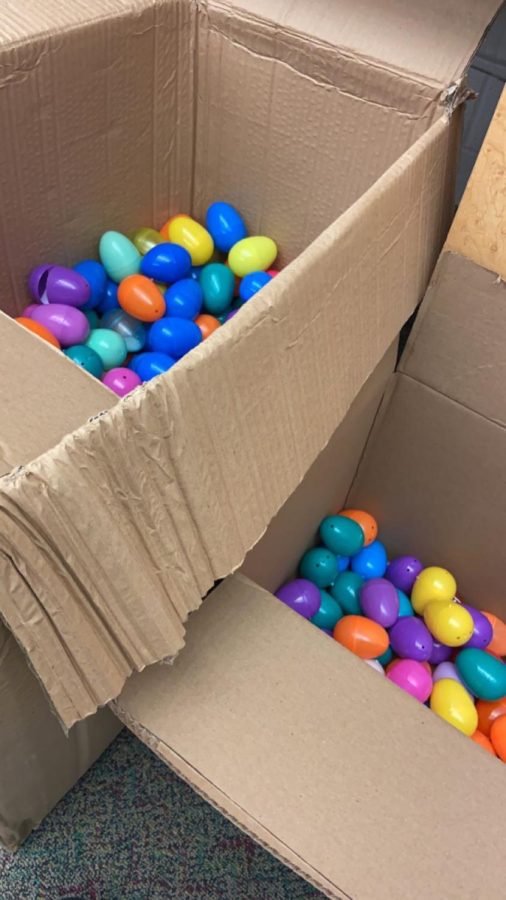 LEO Club fills Easter eggs for elementary schools