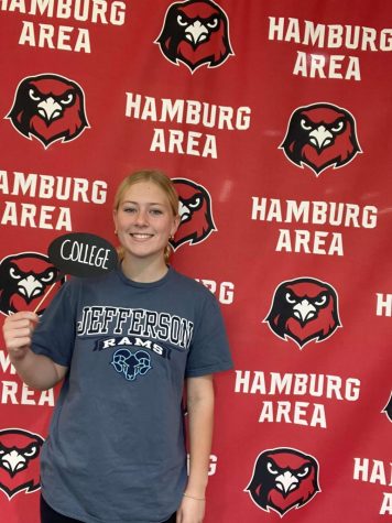 HAHS seniors prepare for college