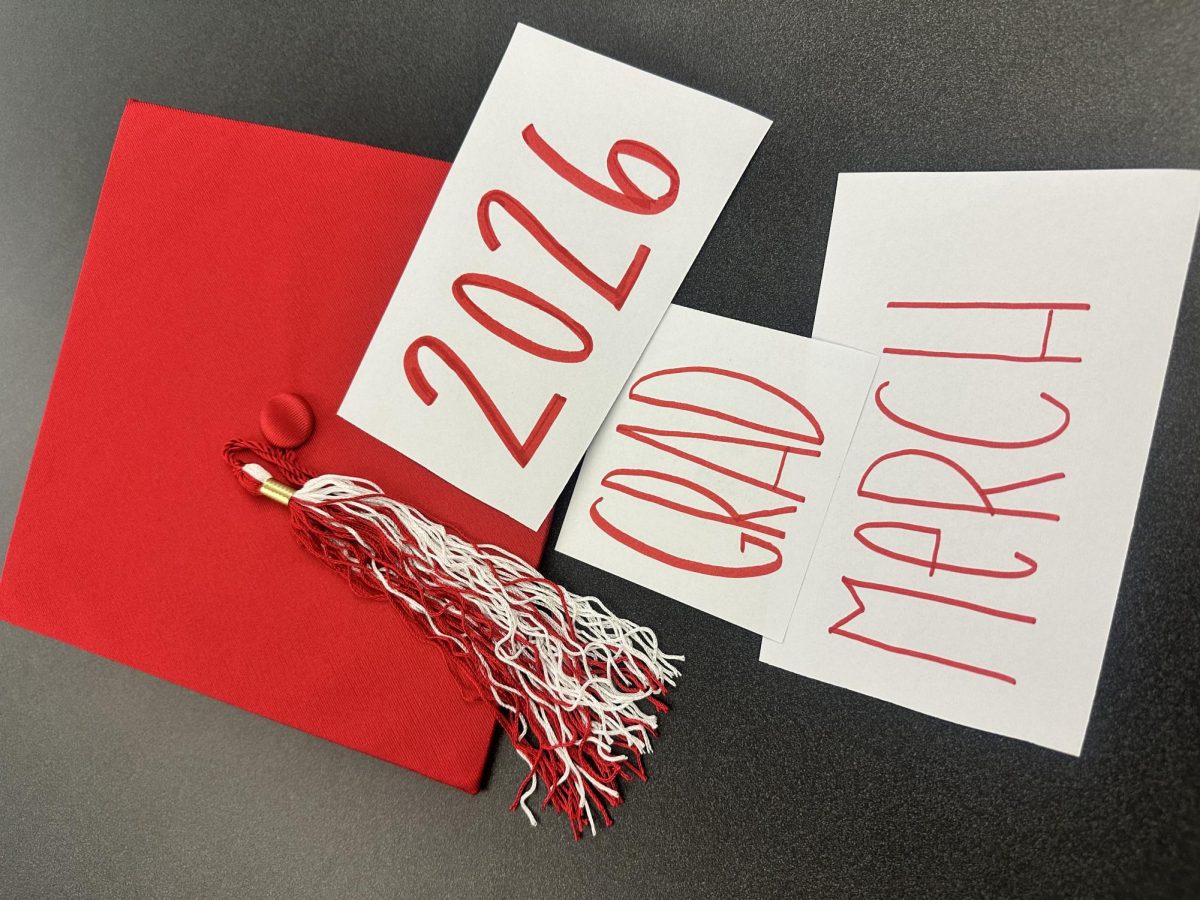 Seniors begin ordering graduation attire