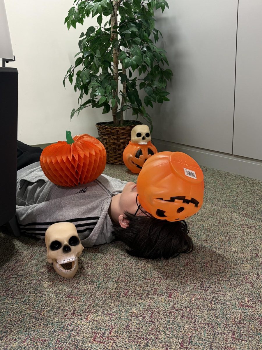 Students debate Halloween decorations