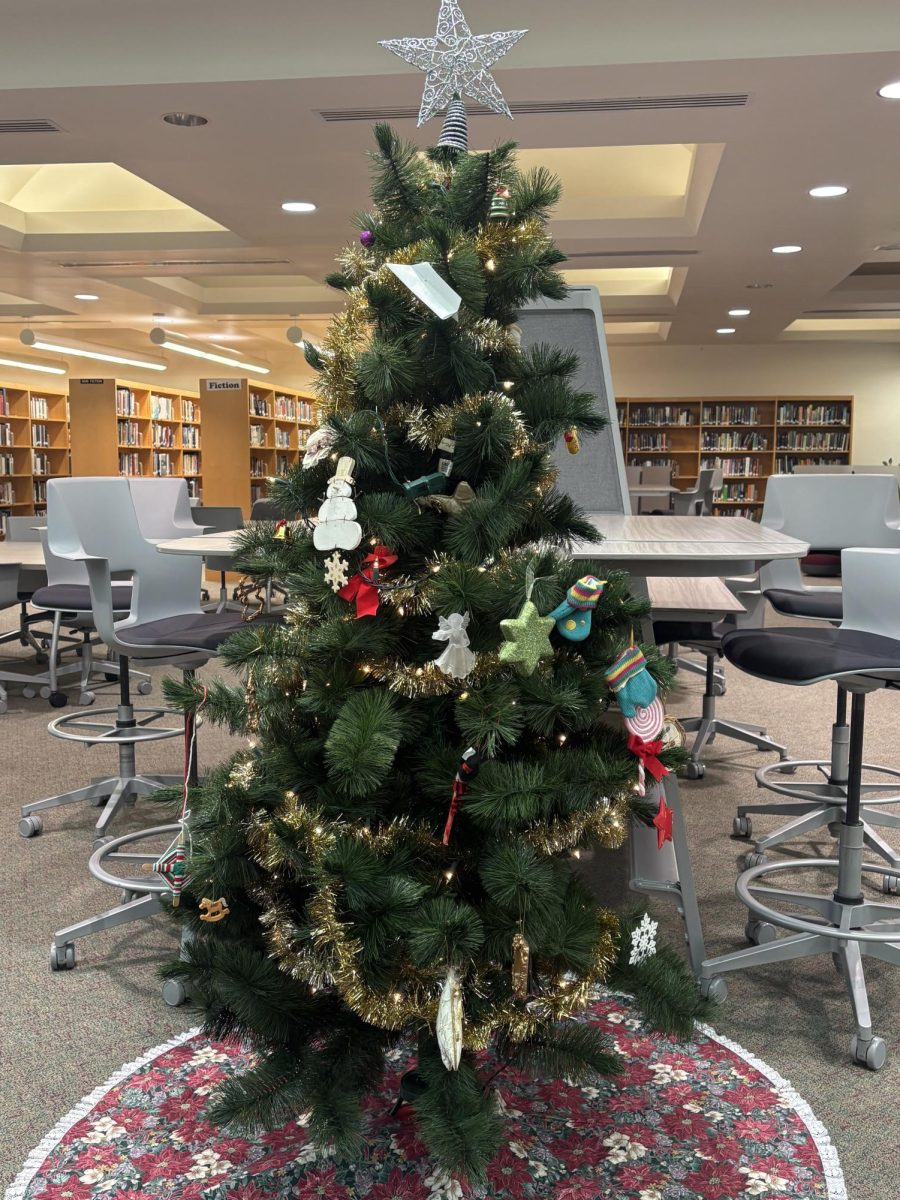 Students debate best and worst Christmas movies
